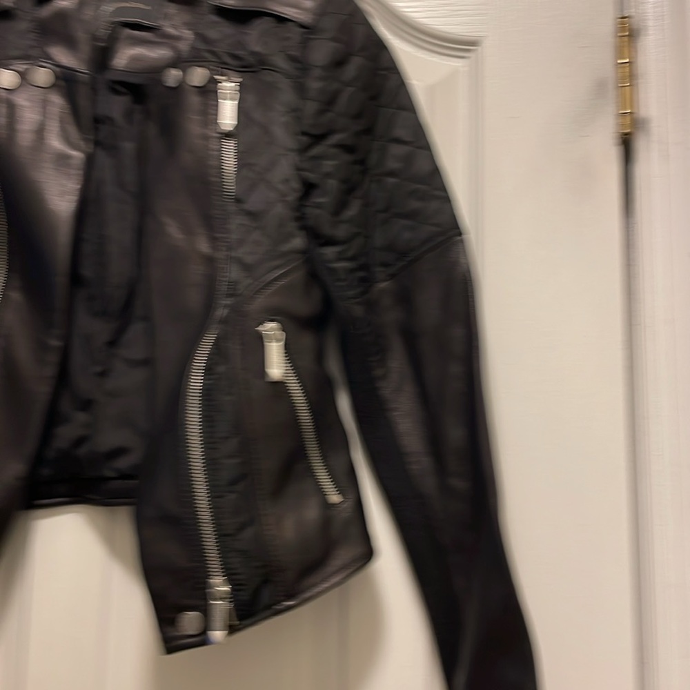 Cropped jacket - Picture 4 of 7